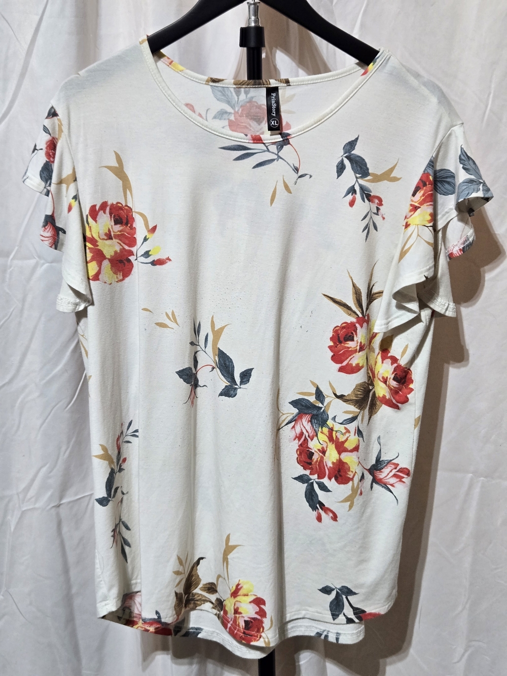 Floral Short Sleeve Scoop Neck Top - White/Red